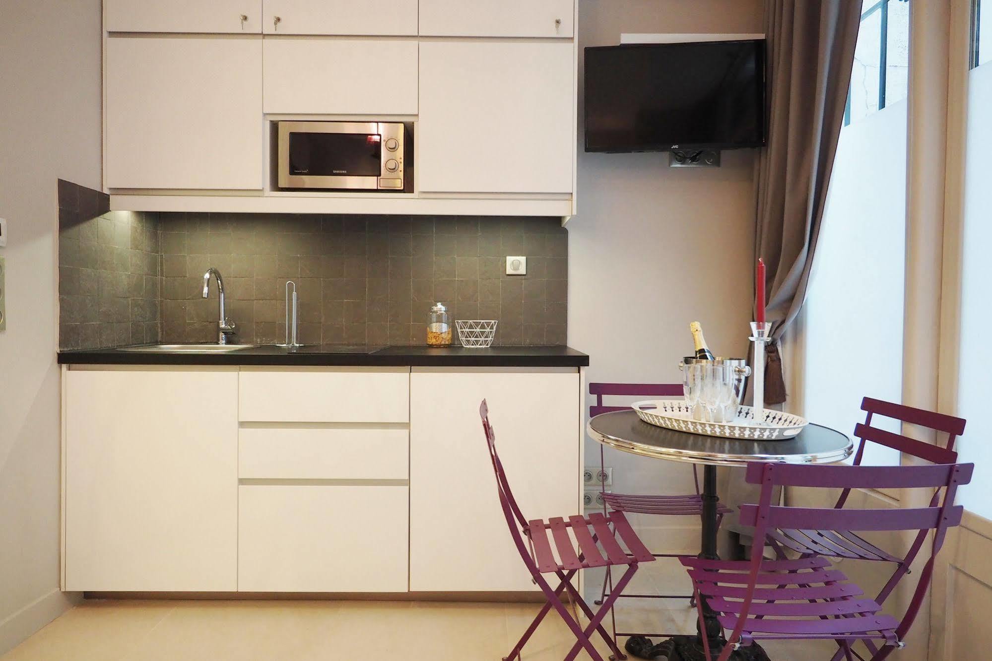 Palais Royal Chicsuites Париж Экстерьер фото