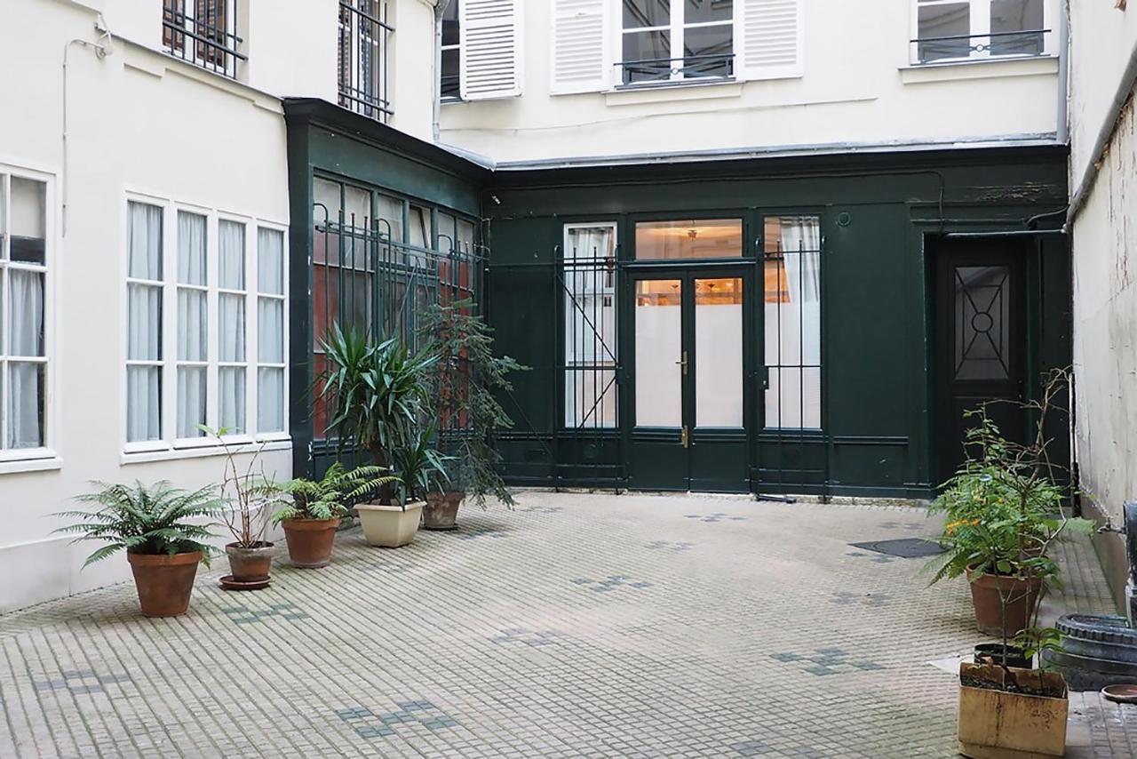 Palais Royal Chicsuites Париж Экстерьер фото